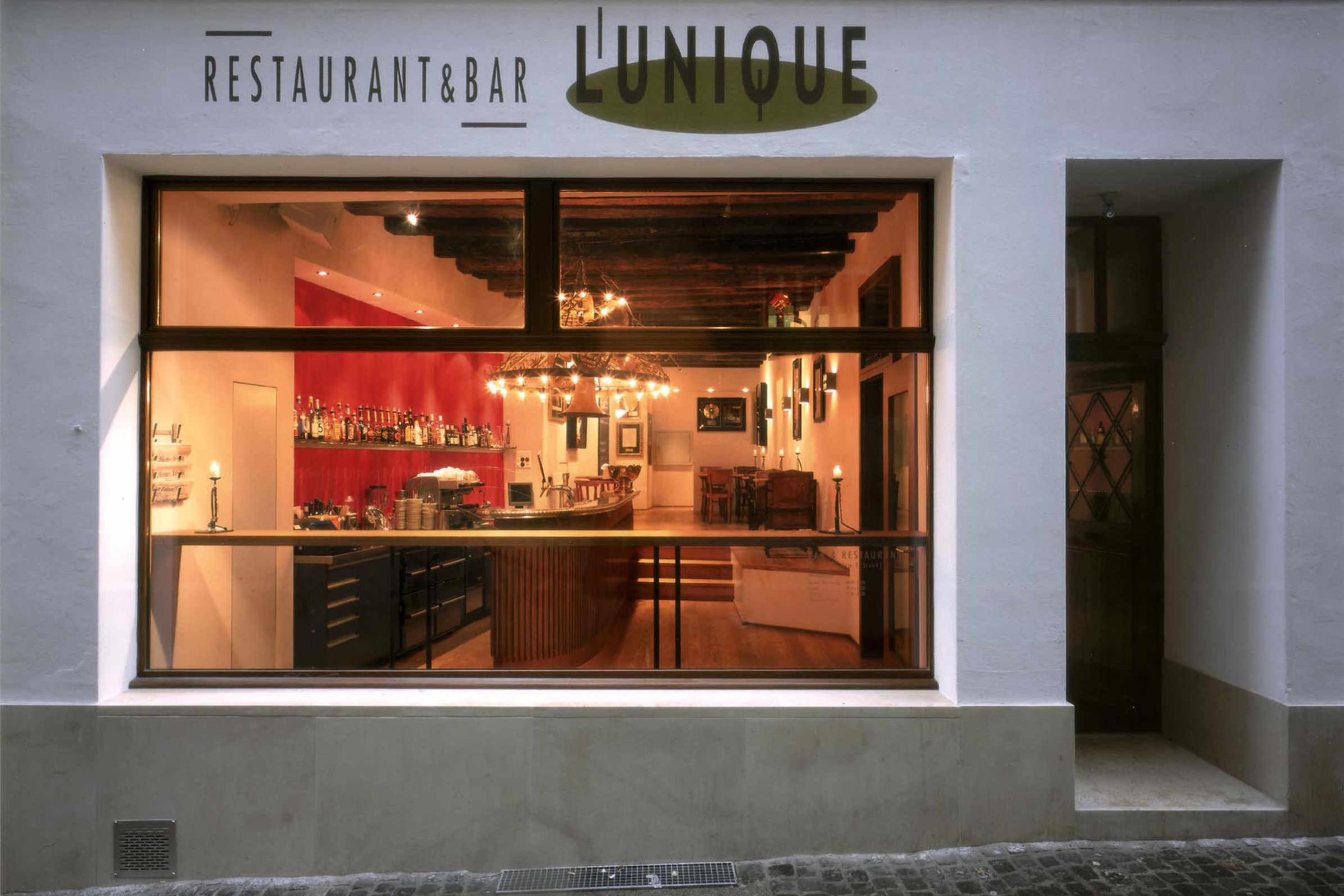 Projektfotografie Altstadthaus mit Restaurant L’UNIQUE in Basel
