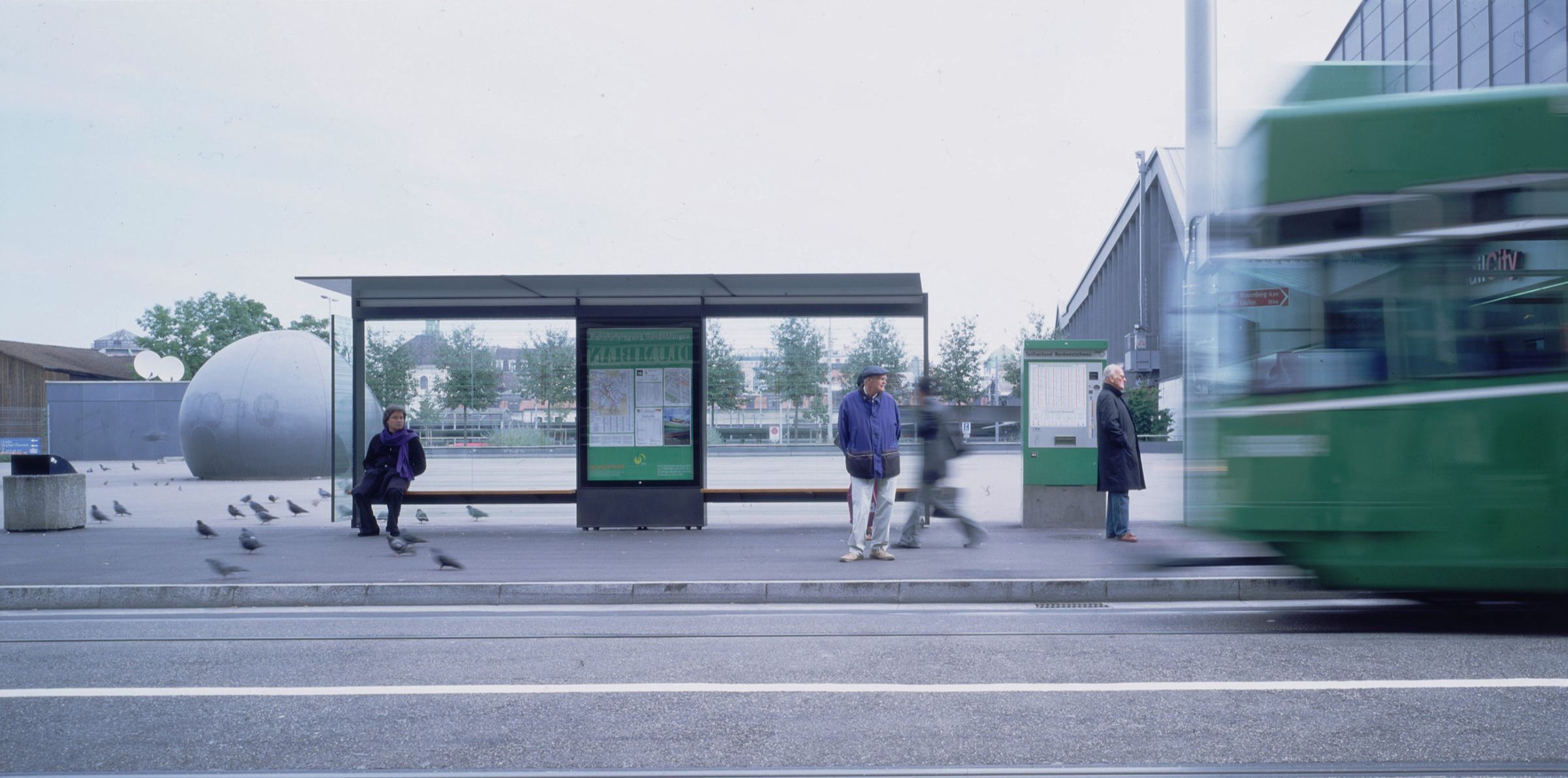 Projektfotografie «PARAPLUIE» Wartehallen für den öffentlichen Verkehr