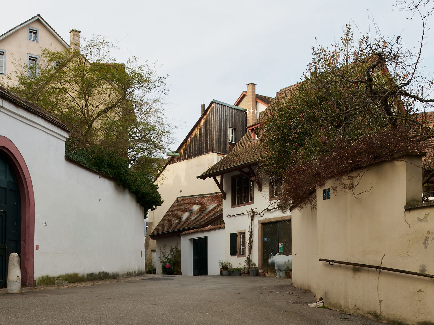 Projektfotografie Mehrgenerationenhaus mit Hofrauverbindung _ am Heuberg in Basel